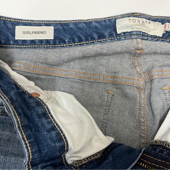 Torrid Girlfriend Embroidered Ankle Jeans Size 14R - Picture 6 of 8